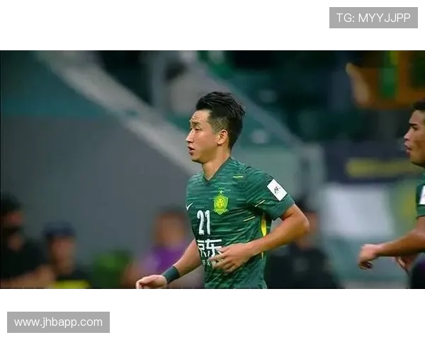 张源吴少聪随队前往郑州备战中超 恩加德乌尚未归队加入训练